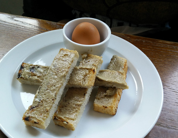 egg and soldiers