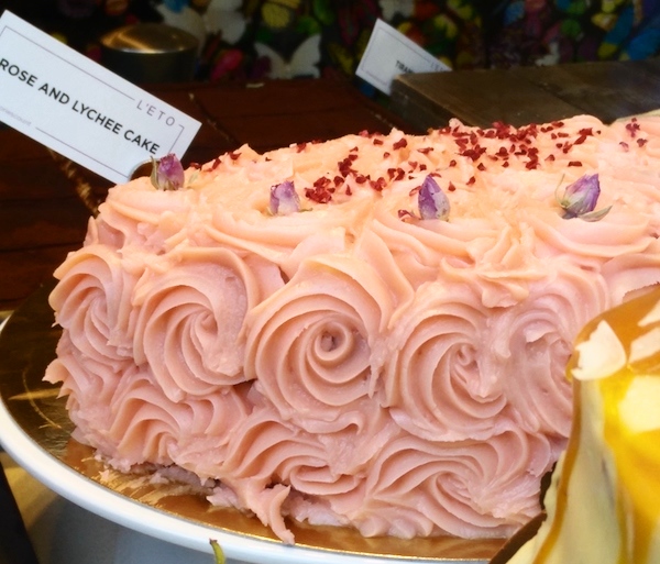 rose lychee cake