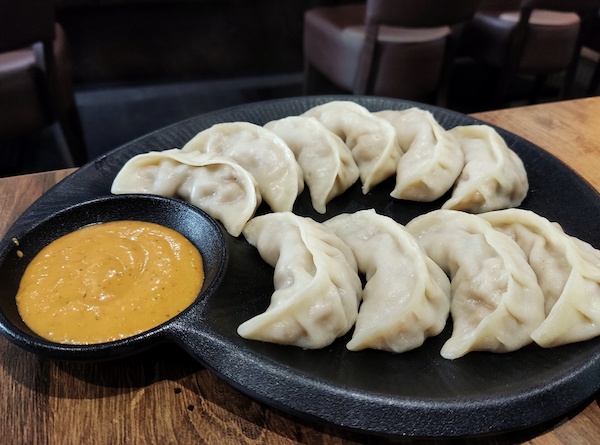 steamed vegetable momo
